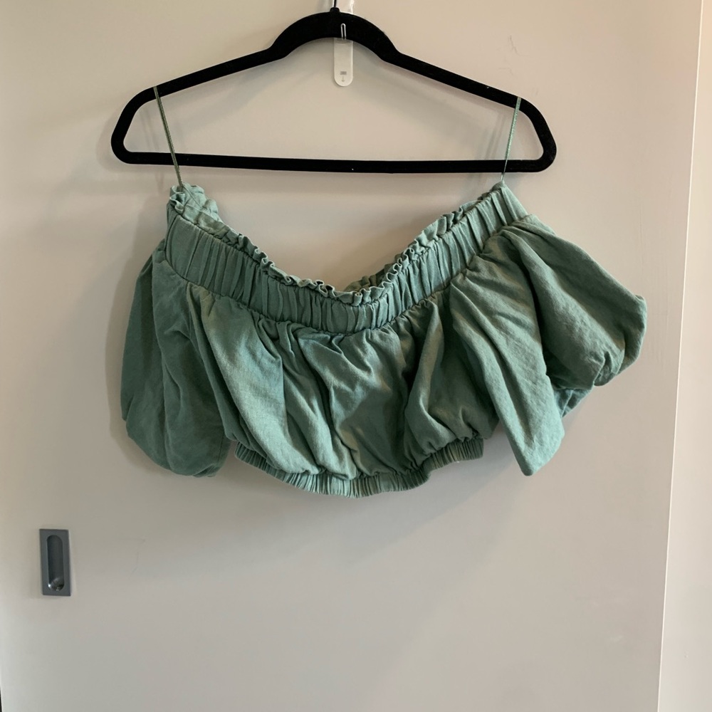 Linen blend crop.